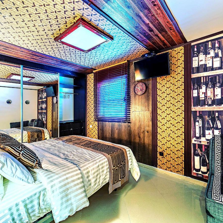 エイラートMilana'S Deluxe With Big Patio And Poolアパートメント エクステリア 写真