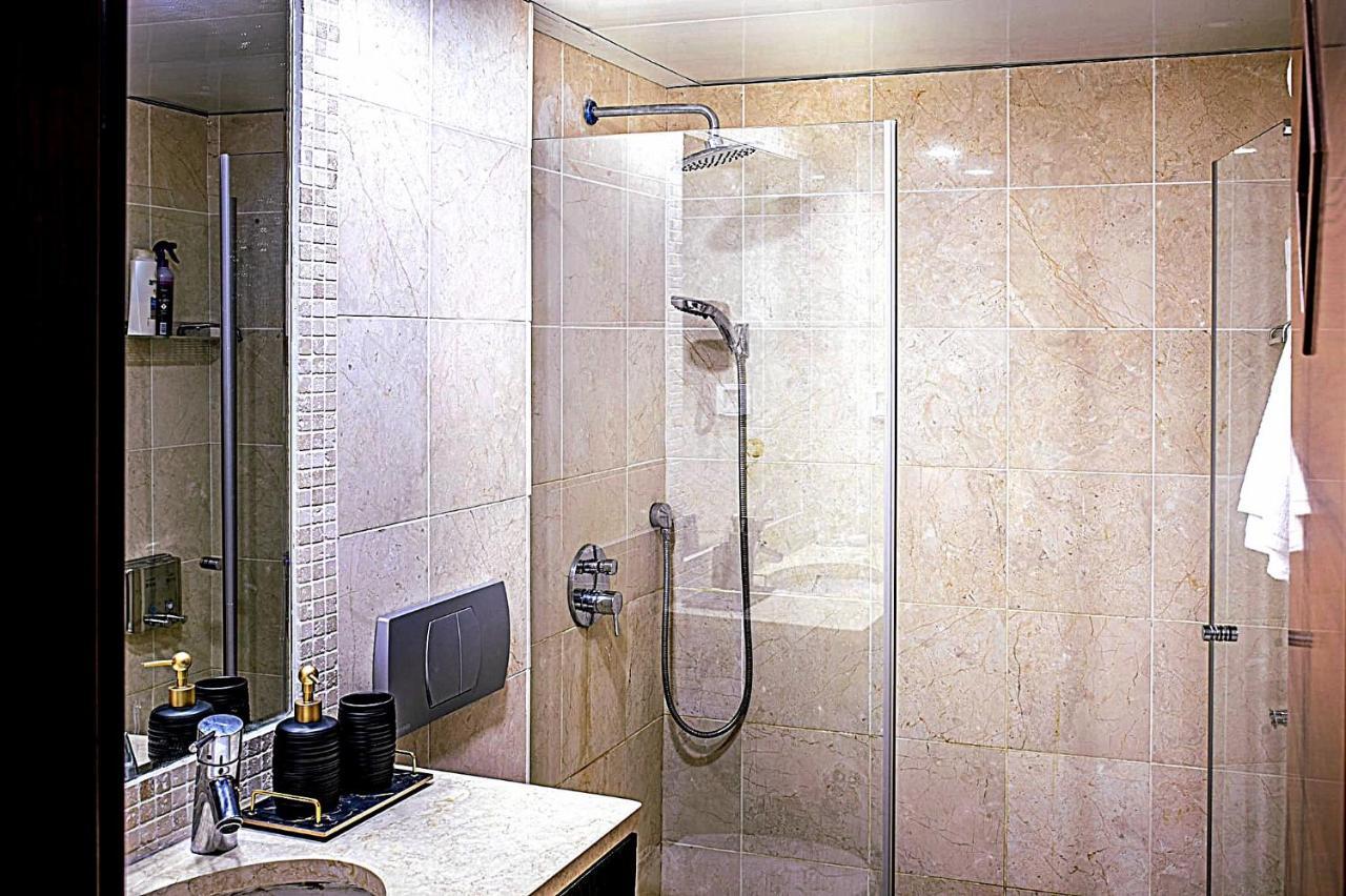 エイラートMilana'S Deluxe With Big Patio And Poolアパートメント エクステリア 写真
