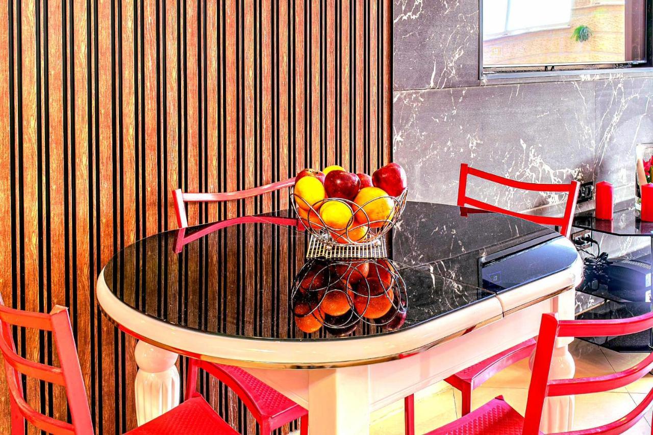 エイラートMilana'S Deluxe With Big Patio And Poolアパートメント エクステリア 写真
